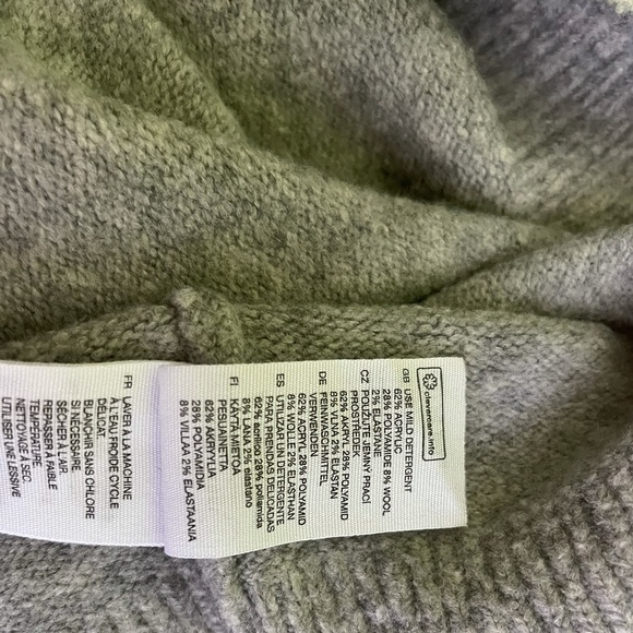 And Other Stories Cropped Grey Sweater - Picture 4 of 4